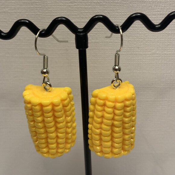 Corn Earring, Funny Food Earring, Gift Idea, Picnic Jewelry, Silly Earring, Corn - Picture 3 of 4